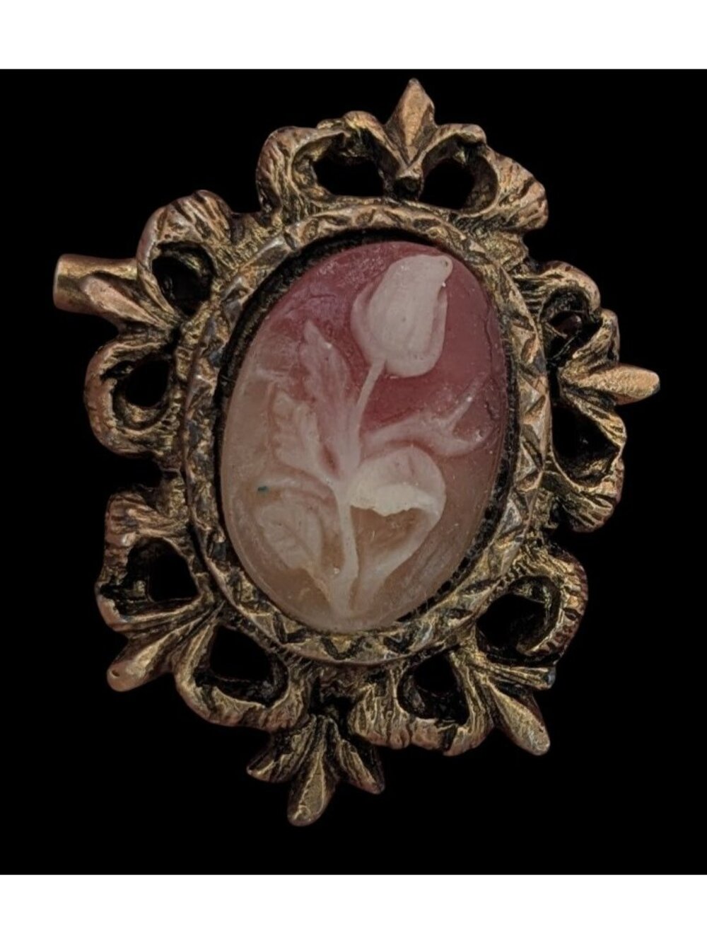 Vintage Floral Cameo Brooch Pendant 1 1/2 Inch Oval Frame
